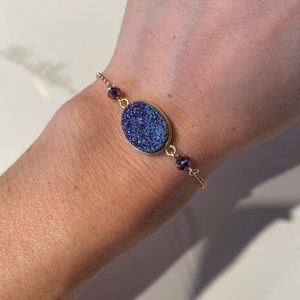 Druzy Gemstone Purple with Blue Reflect and Gold Bracelet